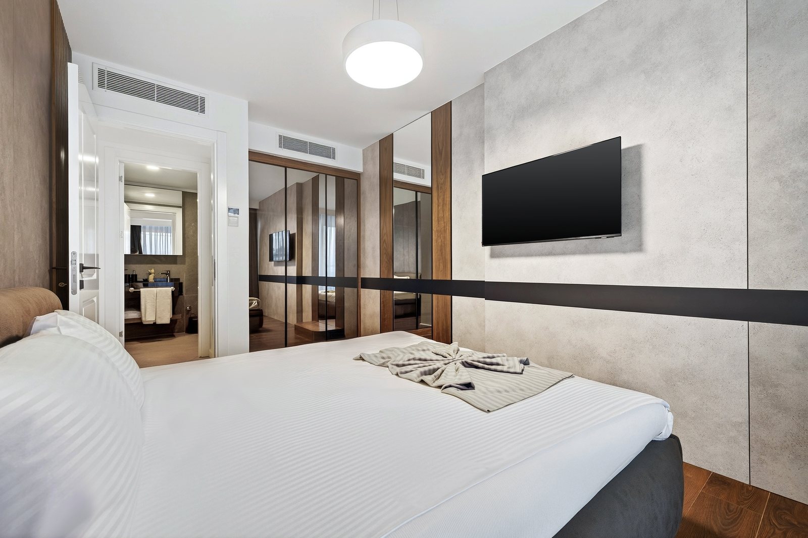 Grand Sapphire BLU — рендер 14
